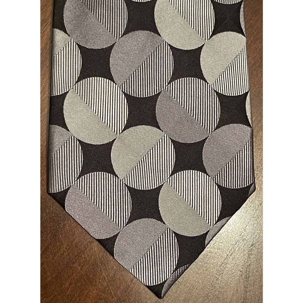 Michael Michael Kors Gray Black 100% Silk Men’s Neck Tie Made In China